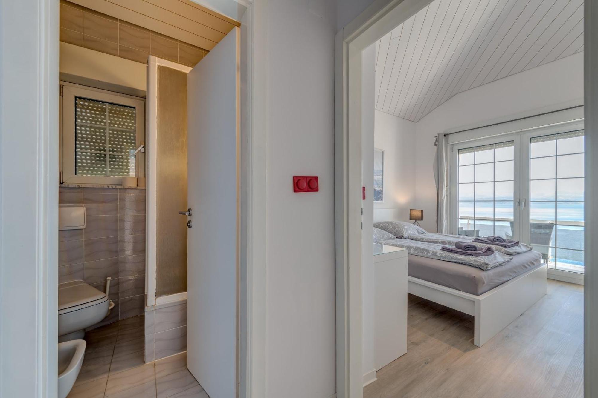 Apartments With Pool Vrdoljak Omiš Kamer foto