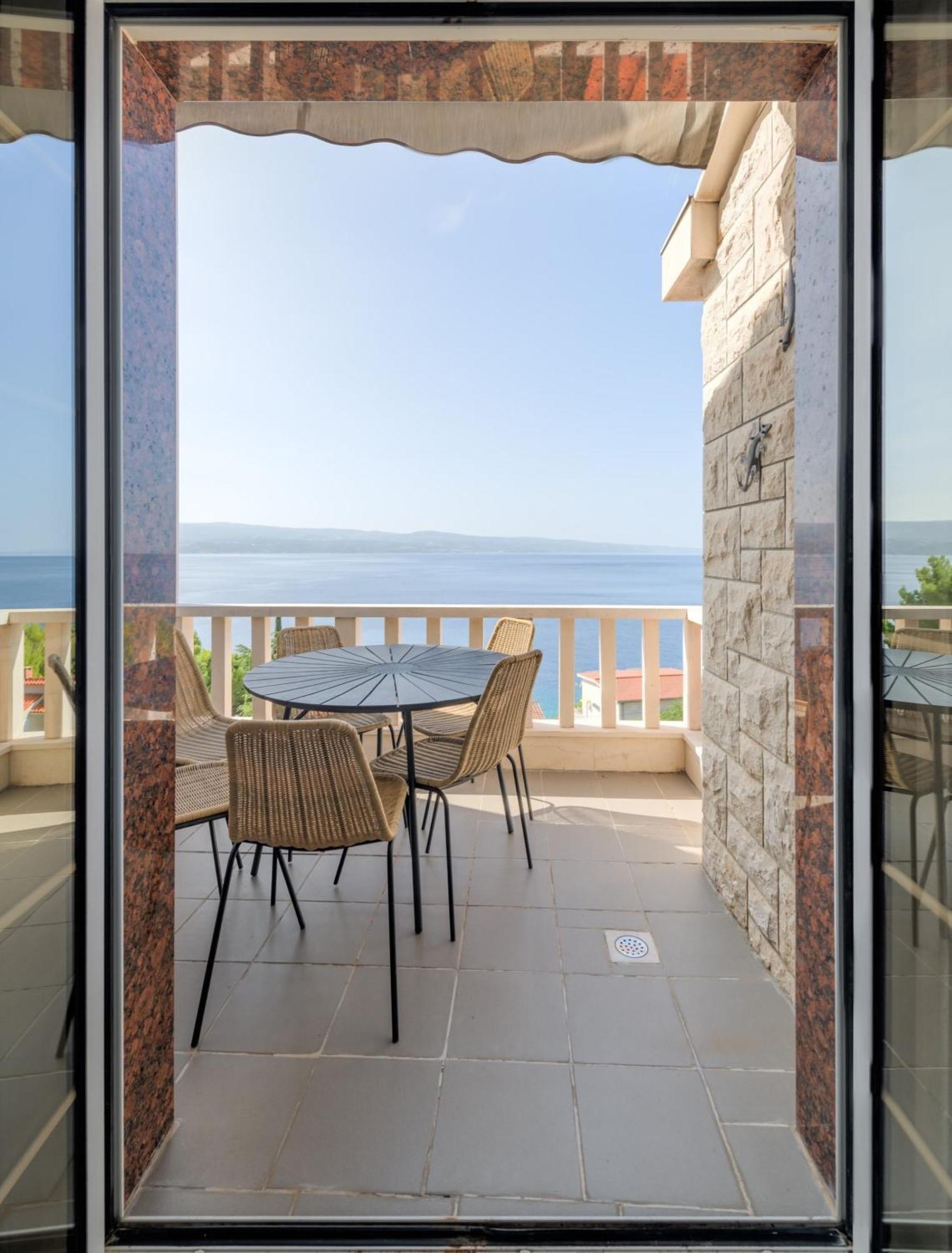 Apartments With Pool Vrdoljak Omiš Kamer foto